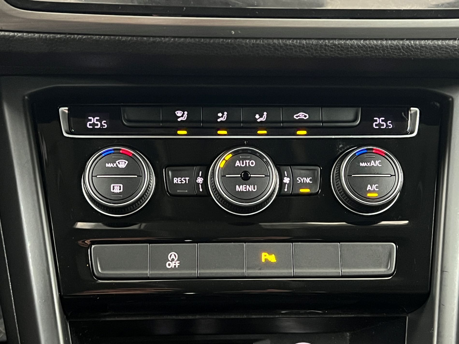 Touran 2.0 tdi Business 122cv - Autosani