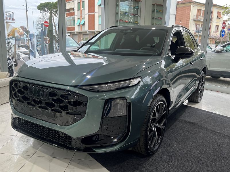 AUDI Q3 1.5 e-hybrid S line edition 272cv s-tronic Q3 1.5 e-hybrid S line edition 272cv s-tronic - Autosani